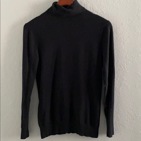 H&M Other - Turtle Neck